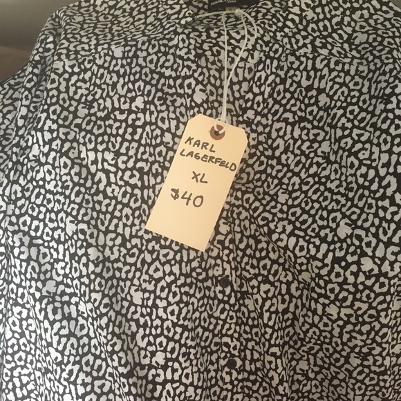 Black and White animal print button blouse from Karl Lagerfeld Paris. Size XL - Picture 4 of 8
